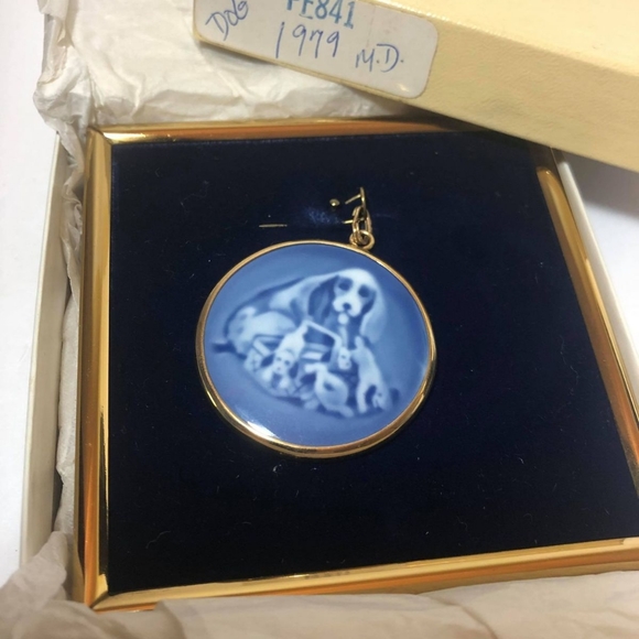 1979 Mother's Day Pendant - Picture 4 of 9